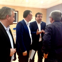 Vara firma la cesión de la Cámara Agraria al ayuntamiento de Don Benito