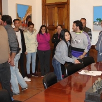 Los ocupantes ilegales de La Calzada entregan las llaves de las viviendas a Osuna