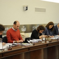 El PP logra que los PGEx recojan la subida salarial del 1% a los funcionarios