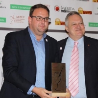 Mérida recoge el premio Cultura del Vino
