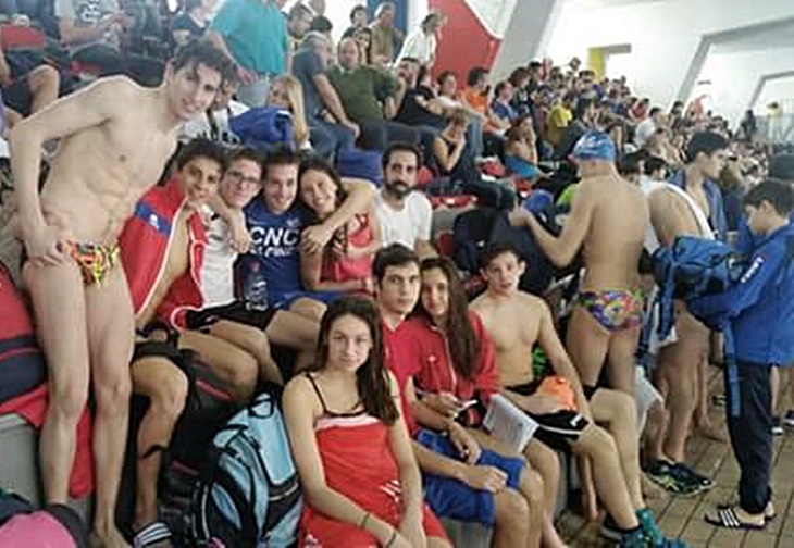 Los extremeños Cesar Castro y Estela González brillan en el nacional de natación
