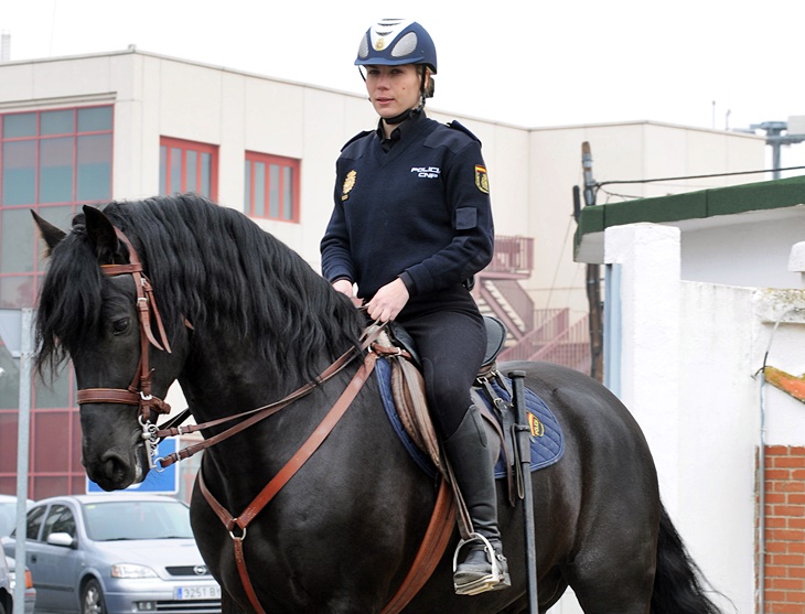La Policía Nacional fue pionera en la incorporación de personal femenino