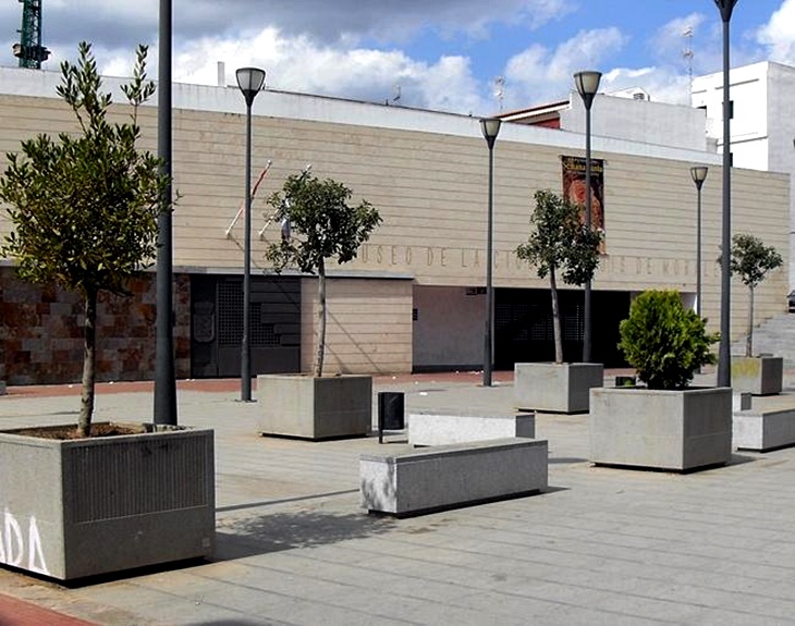 Corte de tráfico por riesgo de desprendimientos en el Museo Luis de Morales