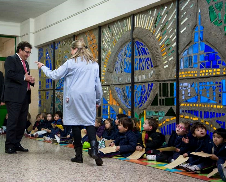 Vara es entrevistado por alumnos de Las Josefinas