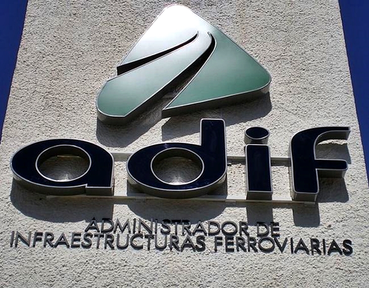 Adif adjudica la renovación de la electrificación del poblado ferroviario de Almorchón