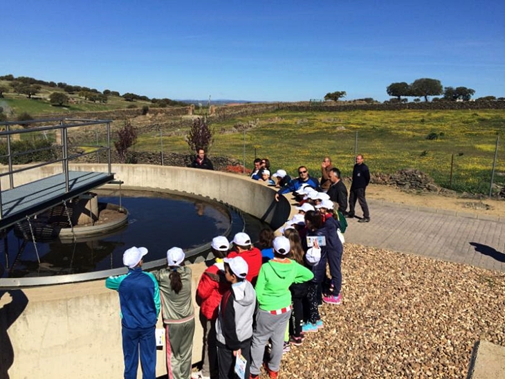 Más de 250 escolares de La Siberia participan en juegos y talleres sobre el agua