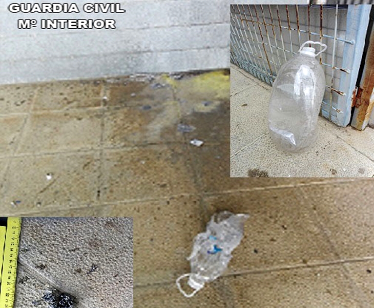 Dos menores hacen explosionar un artefacto casero a la entrada de un instituto extremeño