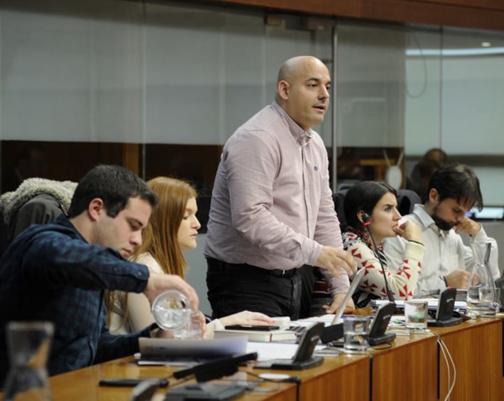 Podemos: “La Junta lleva retraso en las medidas para paralizar la Lomce”