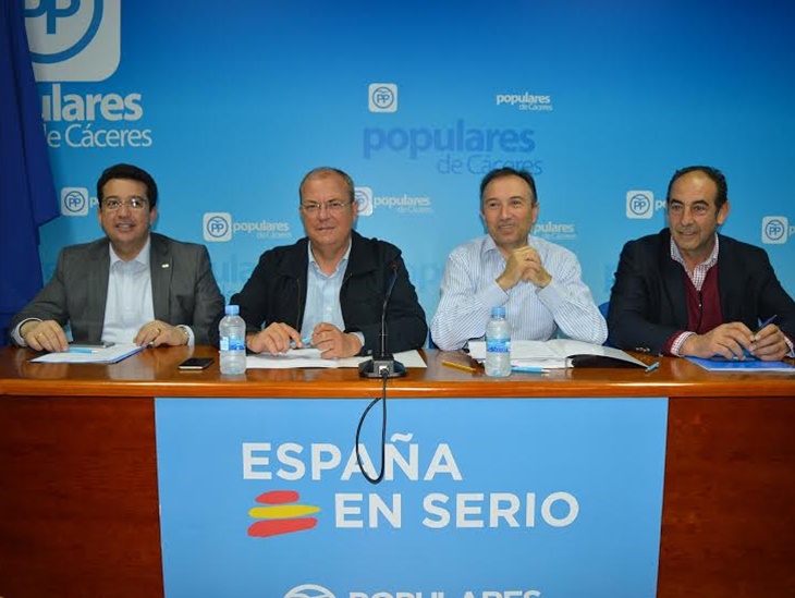 Manzano: “Extremadura tiene hoy unos presupuestos gracias a la sensatez del PP”