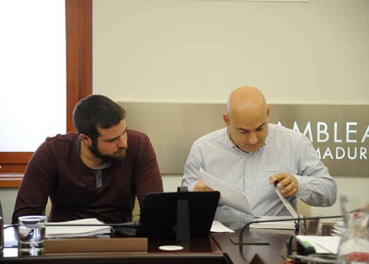 Podemos pide la apertura “inmediata” de las bolsas del SES