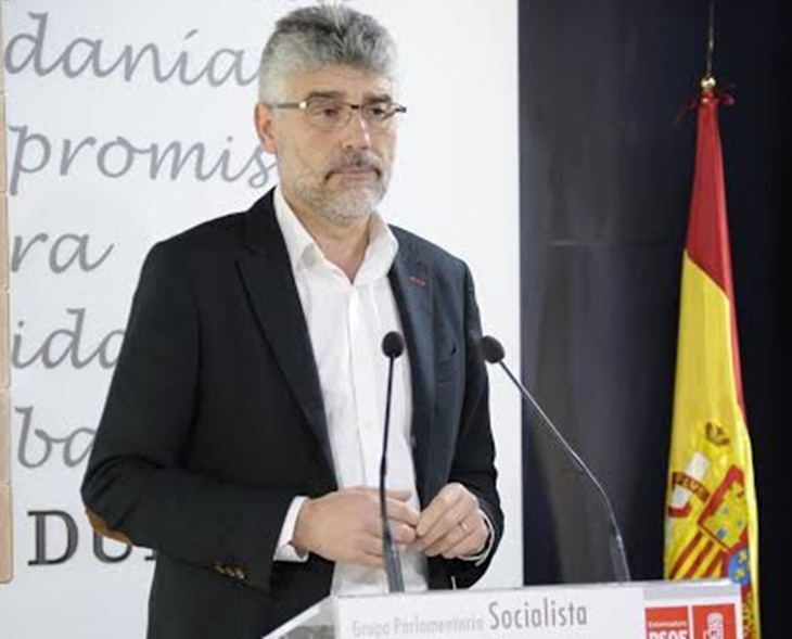 PSOE: “Rajoy intenta enmascarar su pésima gestión económica con los más débiles”