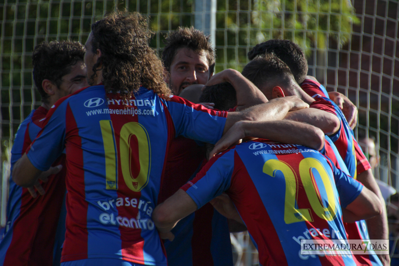 Imágenes del Deportivo Pacense - Extremadura UD