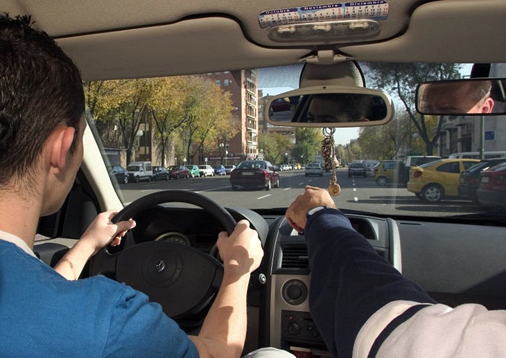 Los examinadores de tráfico, una especie en extinción