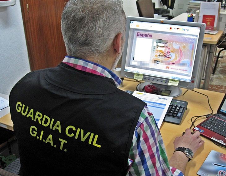 Detenido por suplantar la identidad de otro en los exámenes del permiso de conducir