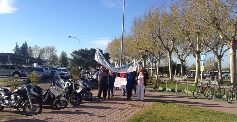 Trabajadores de Palicrisa se concentran a las puertas de los hospitales