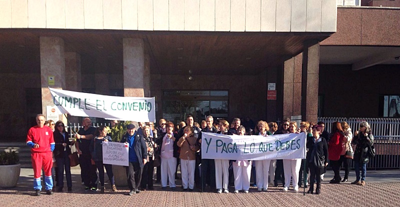 Trabajadores de Palicrisa se concentran a las puertas de los hospitales