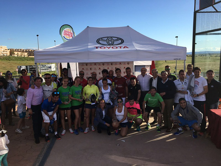 Más de 100 parejas se dan cita en la cuarta cita del circuito de pádel extremeño
