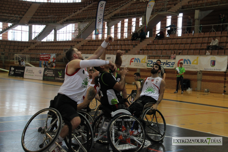 Imágenes del Mideba Extremadura - Deco Amicacci Giulianova