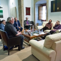 Profesores de California trabajan en un proyecto sobre la dehesa extremeña