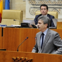 La Junta apela al consenso para replantearse la apertura de festivos
