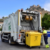 Camión y contenedores nuevos para Calamonte
