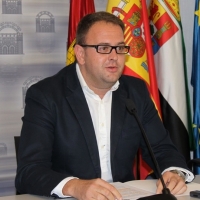 Osuna critica la lentitud del Ministerio para aprobar los presupuestos municipales