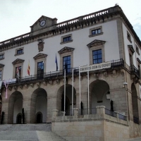 Acuerdo para evitar cortes de agua a familias necesitadas de Cáceres