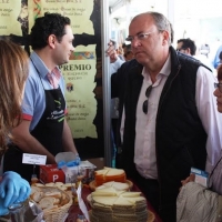 Monago pide a la Junta que trabaje para que las exportaciones vuelvan a crecer