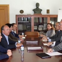 Monago garantiza a la UEX el apoyo del PP