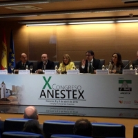 Los hospitales de Navalmoral, Llerena y Coria serán dotados de unidades de Cuidados Críticos