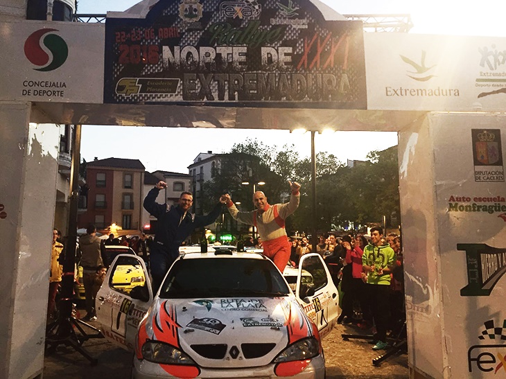 Justo Franco y Ángel Luis Álvarez ganan el Rallye Norte de Extremadura