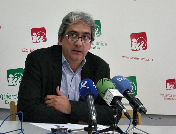 IU aprueba el pacto con Podemos