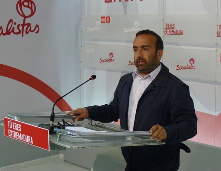 PSOE: &quot;Tras un año de gobierno, se han recuperado los derechos fundamentales”