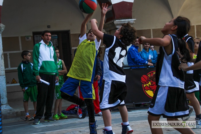 La Plaza Alta se convierte en una cancha de basket