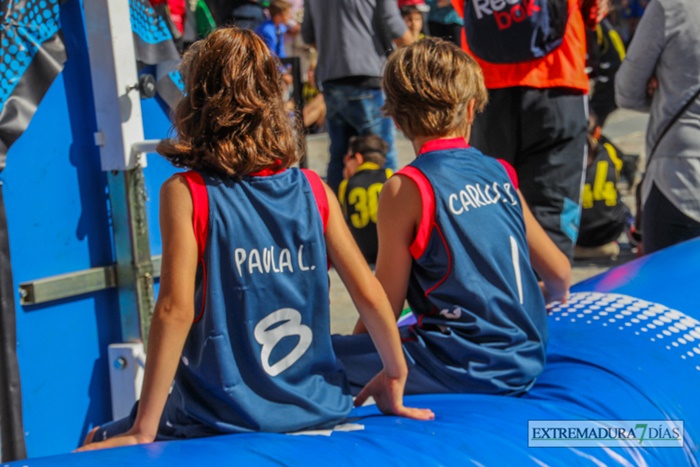 La Plaza Alta se convierte en una cancha de basket