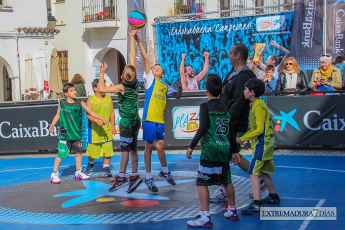 La Plaza Alta se convierte en una cancha de basket