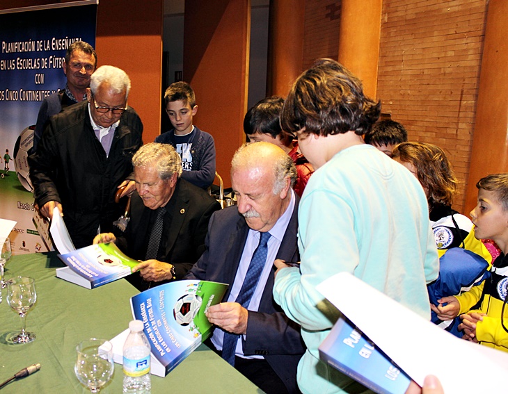 Imágenes de la visita de Vicente del Bosque a Mérida