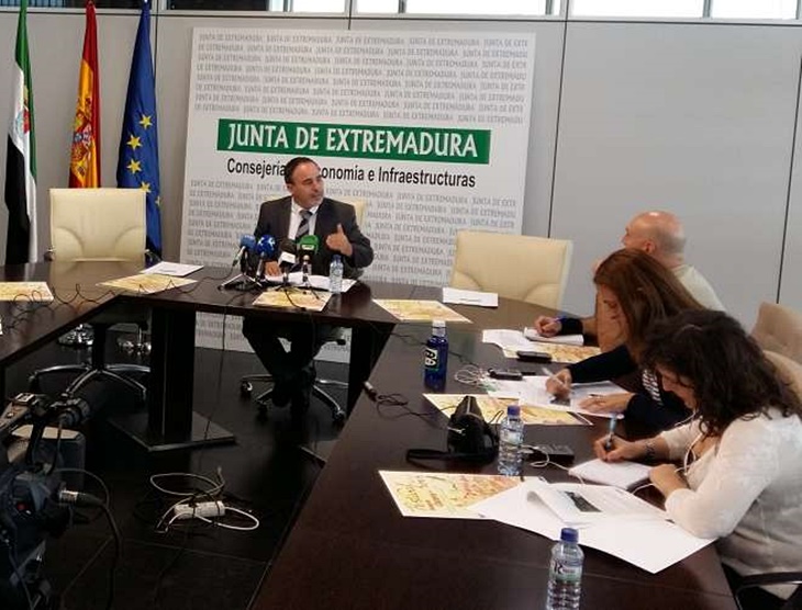 El VIII Festival de las Aves de Cáceres se presenta con novedades