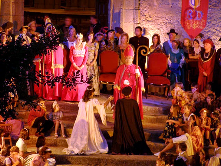 &#39;Las Diablas&#39;, &#39;La Patatera&#39; y &#39;La Boda Regia&#39;, Fiestas de Interés Turístico Regional