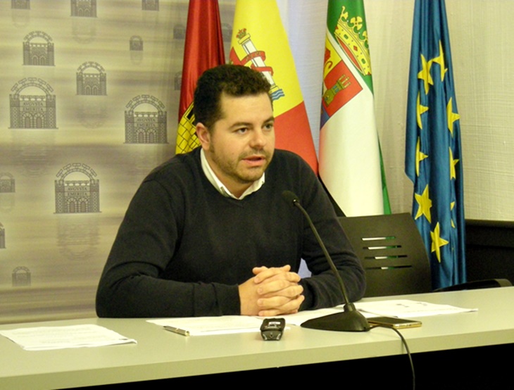 PP pide a Osuna que “deje de tomar el pelo” a los emeritenses