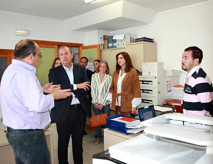 Monago pide a la Junta un nuevo edificio para el Centro de Adultos de Zafra