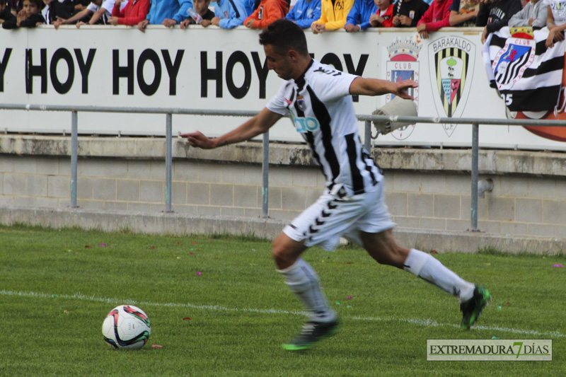 El CD Badajoz despierta de su sueño del ascenso