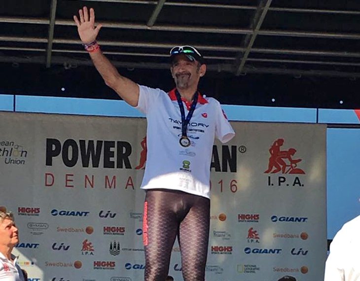 El extremeño Kini Carrasco, campeón de Europa de duatlón