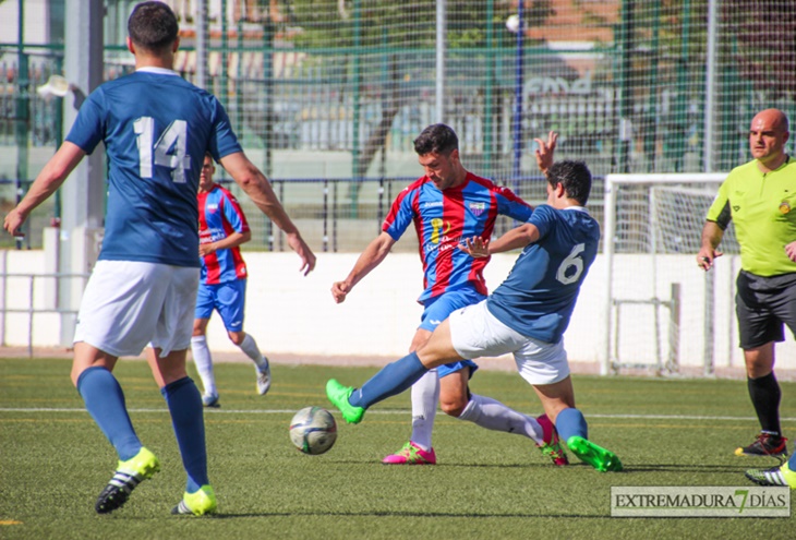 El Deportivo Pacense hace un llamamiento al fútbol base de Badajoz