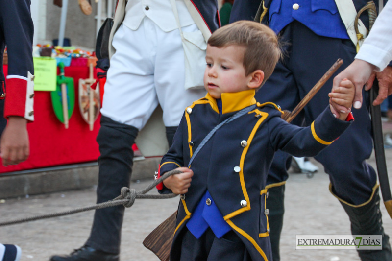 Arranca la Batalla de La Albuera con el desfile de regimientos y el teatro