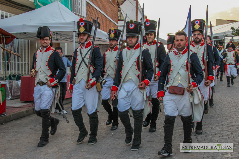 Arranca la Batalla de La Albuera con el desfile de regimientos y el teatro