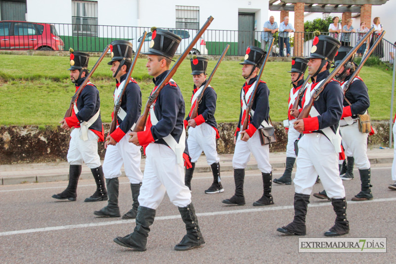 Arranca la Batalla de La Albuera con el desfile de regimientos y el teatro