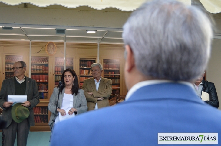 Imágenes de la inauguración de la  XXXV Feria del Libro de Badajoz