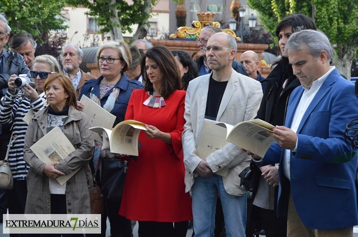 Imágenes de la inauguración de la  XXXV Feria del Libro de Badajoz