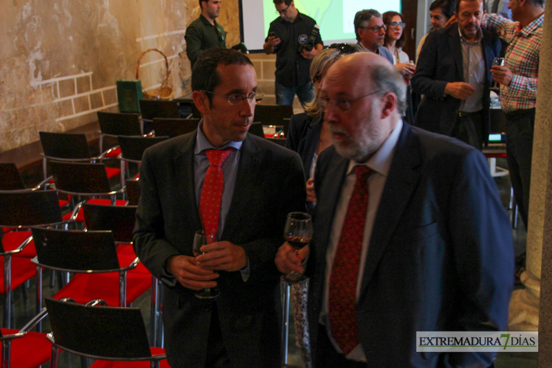 El mundo empresarial luso-extremeño se reúne en torno a CH Consulting